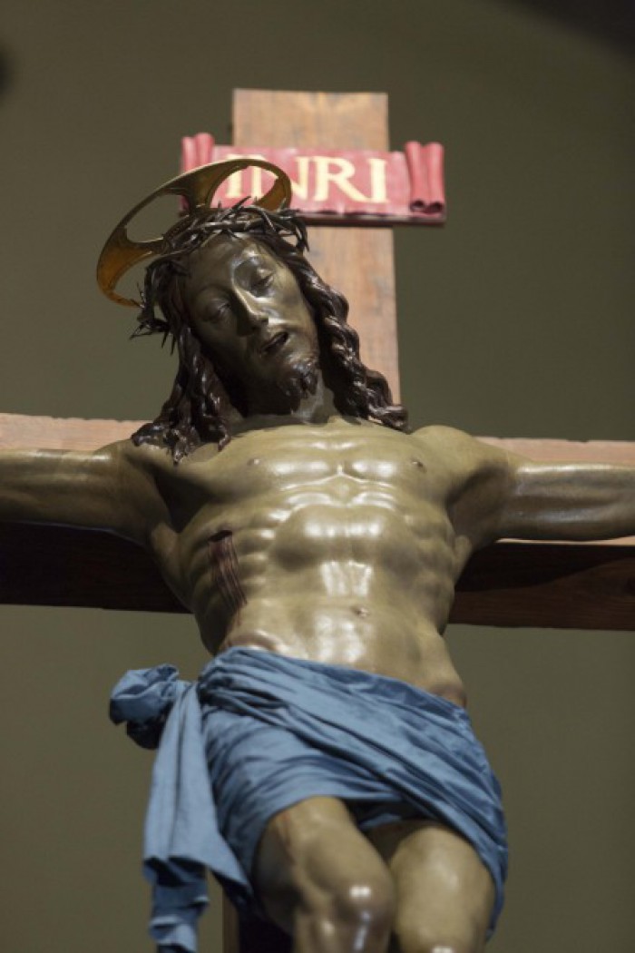 Ritorna dopo il restauro il Crocifisso del Duomo