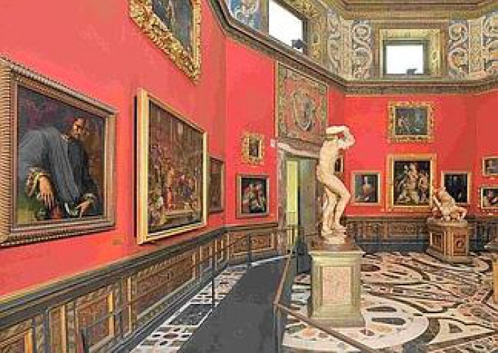 Riapre la Tribuna degli Uffizi